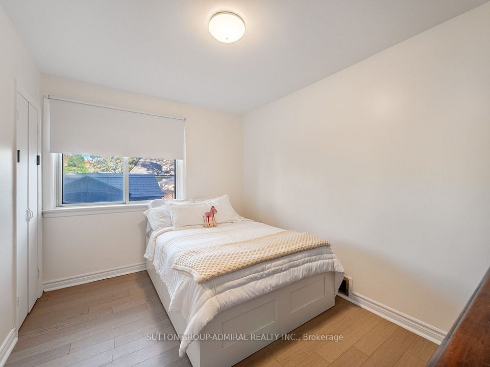49 Kennebec Crescent, Toronto, ON M9W 2R8 24