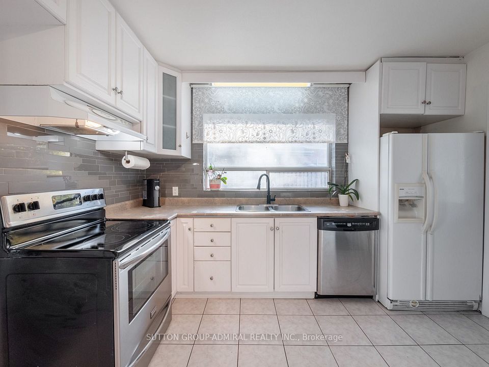 49 Kennebec Crescent, Toronto, ON M9W 2R8 17