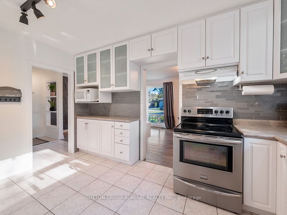 49 Kennebec Crescent, Toronto, ON M9W 2R8 18