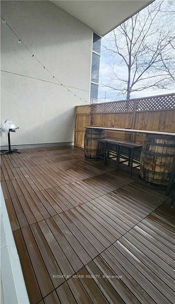 1040 The Queensway Avenue 110, Toronto, ON M8Z 0A7 7