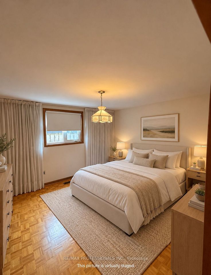 78 Roxaline Street, Toronto, ON M9P 2Z2 5