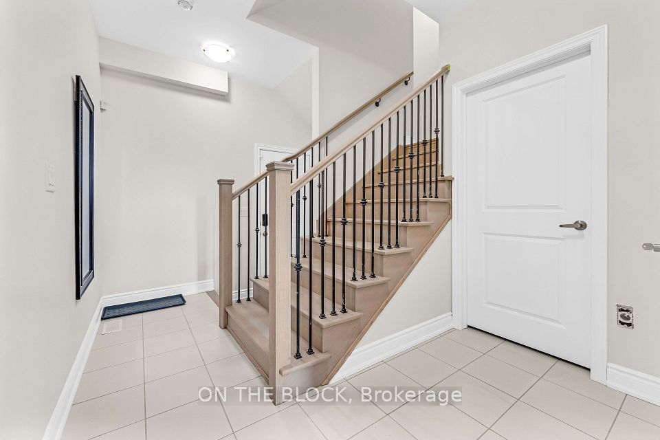 3347 Sixth Line, Oakville, ON L6H 0Y7 6