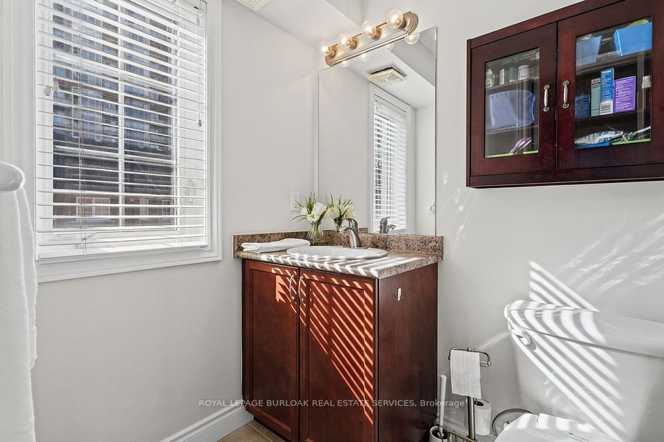2090 Bates Common, Burlington, ON L7R 0A5 19
