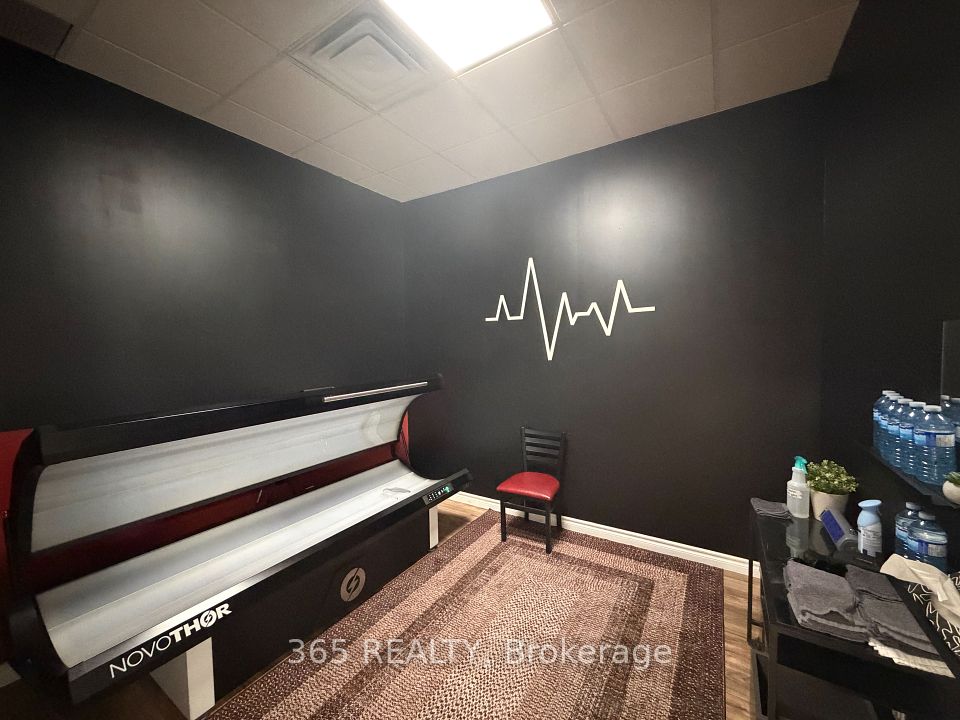 225 Speers Road 6, Oakville, ON L6K 0J4 6