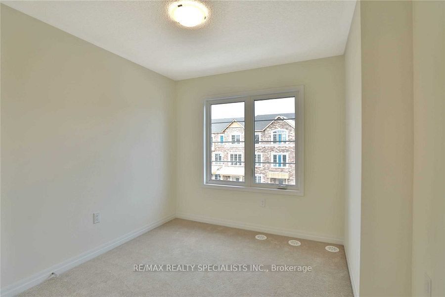 138 STORK Street, Oakville, ON L6H 0X9 22
