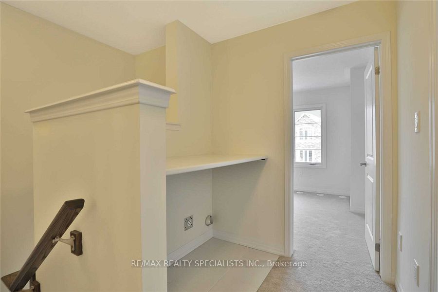 138 STORK Street, Oakville, ON L6H 0X9 25