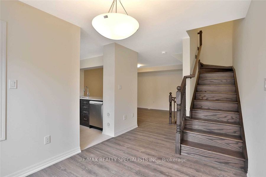 138 STORK Street, Oakville, ON L6H 0X9 15