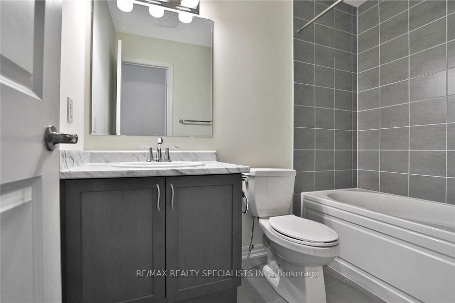 138 STORK Street, Oakville, ON L6H 0X9 19