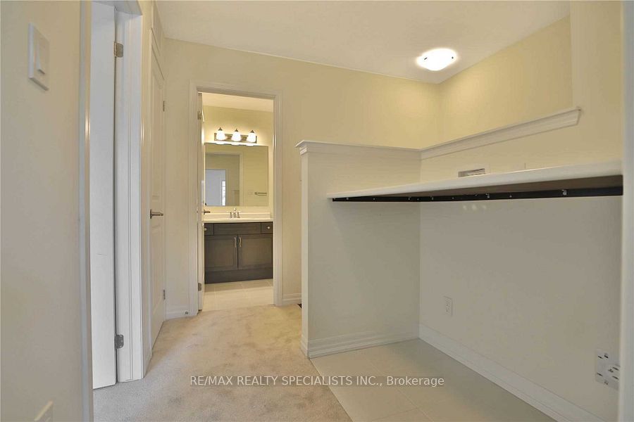 138 STORK Street, Oakville, ON L6H 0X9 24