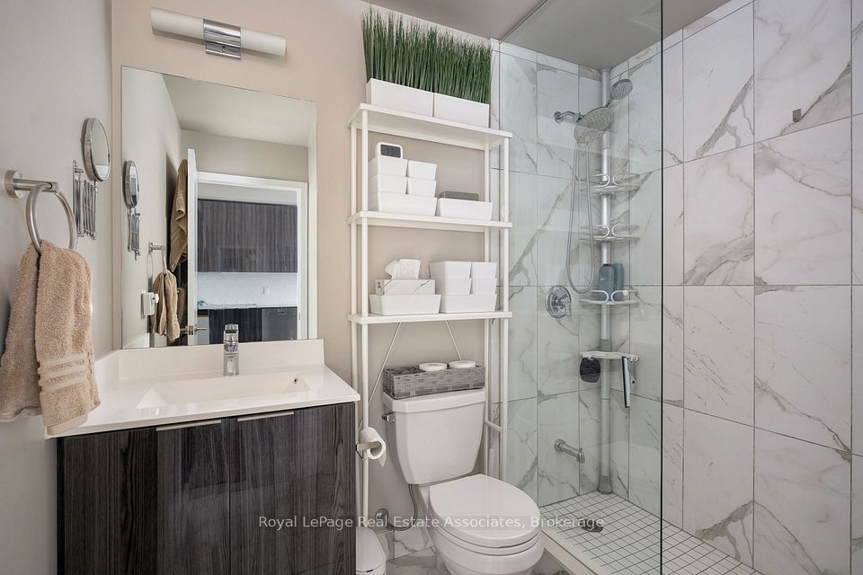 30 Shore Breeze Drive 6104, Toronto, ON M8V 0J1 23