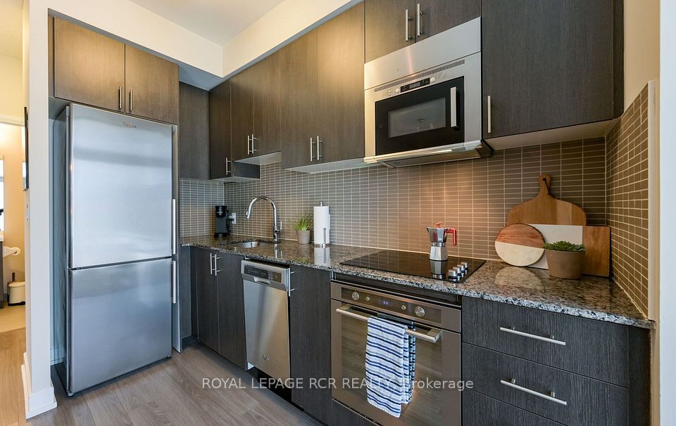 6 Eva Road 12, Toronto, ON M9C 0B1 13