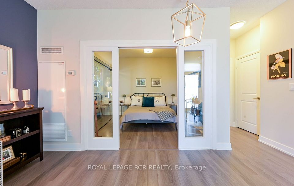 6 Eva Road 12, Toronto, ON M9C 0B1 21