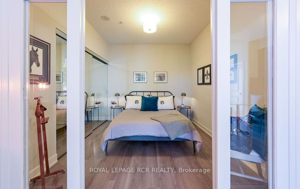 6 Eva Road 12, Toronto, ON M9C 0B1 22