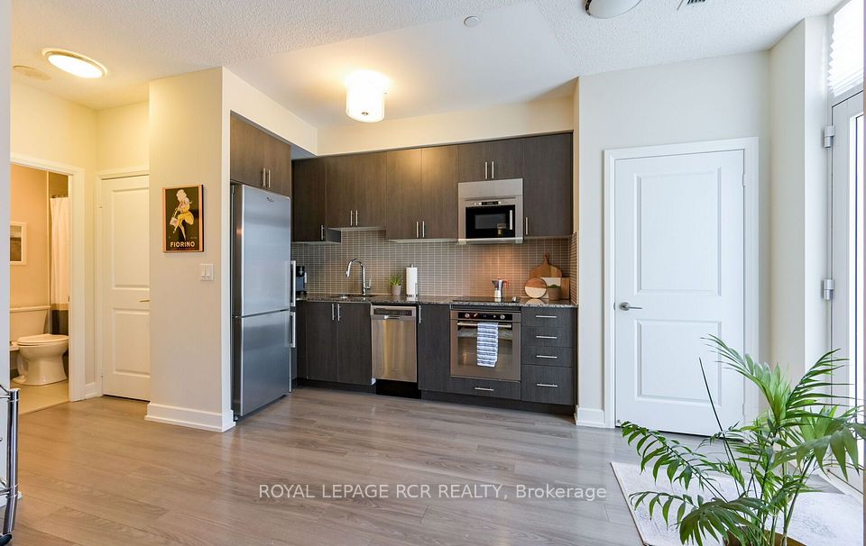6 Eva Road 12, Toronto, ON M9C 0B1 10
