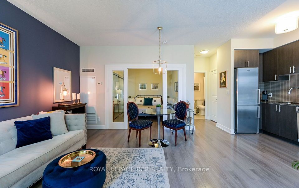 6 Eva Road 12, Toronto, ON M9C 0B1 18