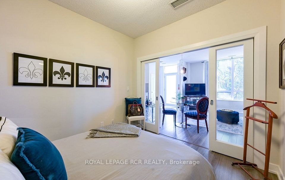 6 Eva Road 12, Toronto, ON M9C 0B1 25