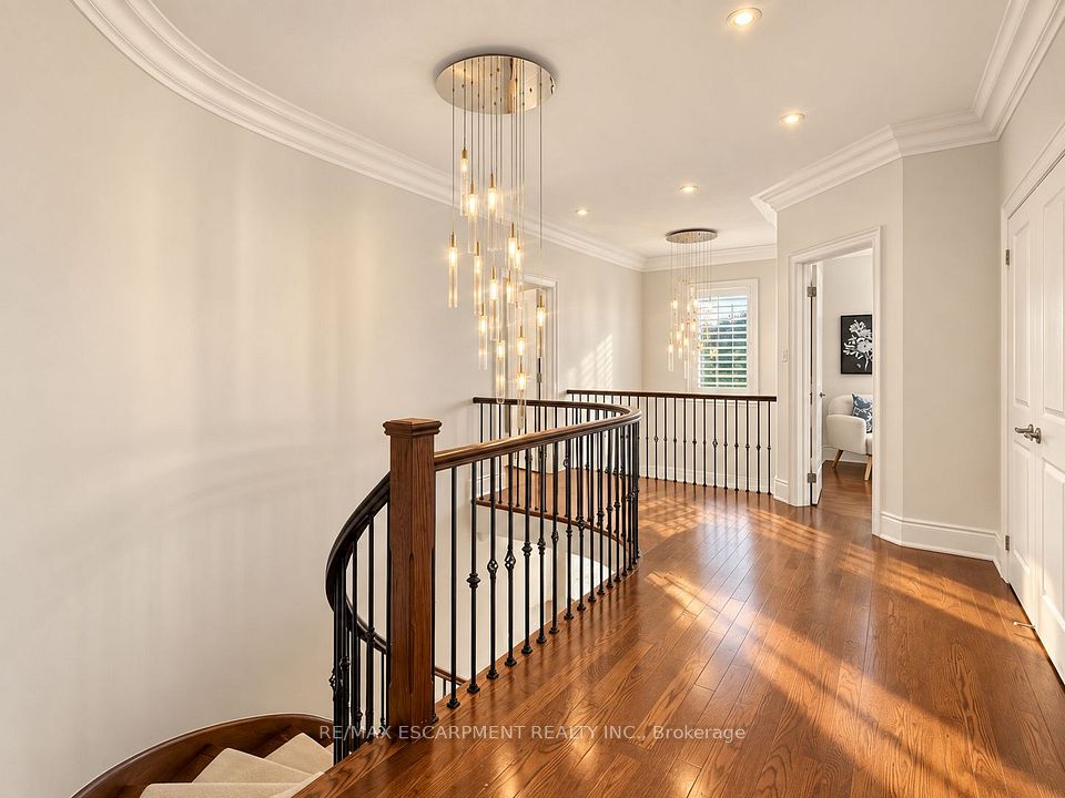 2121 Blackforest Crescent, Oakville, ON L6M 4T6 24