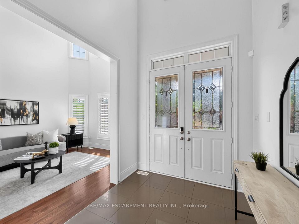 2121 Blackforest Crescent, Oakville, ON L6M 4T6 4