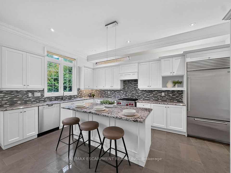 2121 Blackforest Crescent, Oakville, ON L6M 4T6 12
