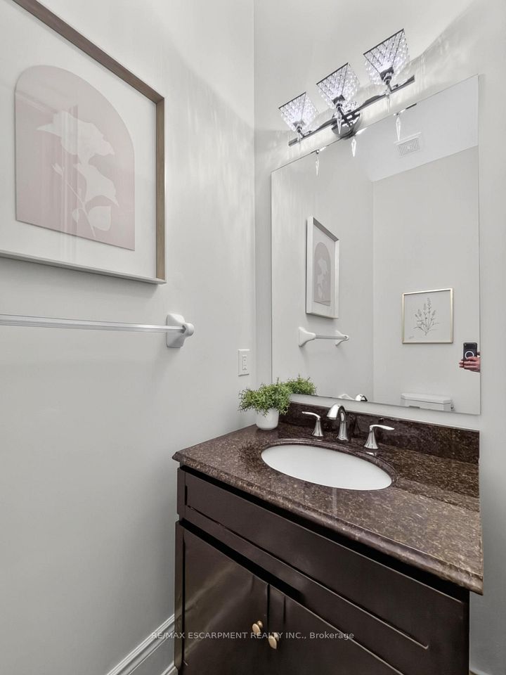 2121 Blackforest Crescent, Oakville, ON L6M 4T6 22