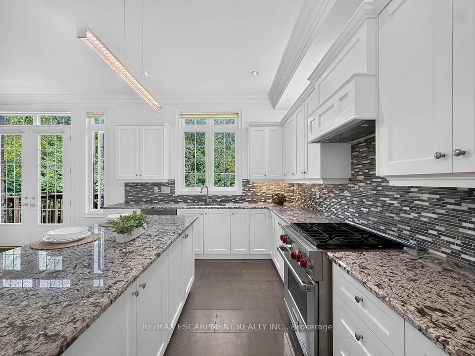 2121 Blackforest Crescent, Oakville, ON L6M 4T6 13