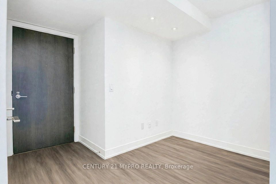5 Mabelle Avenue 2234, Toronto, ON M9A 0C8 11