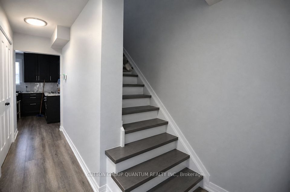 1237 Sycamore Drive, Burlington, ON L7M 1G8 11