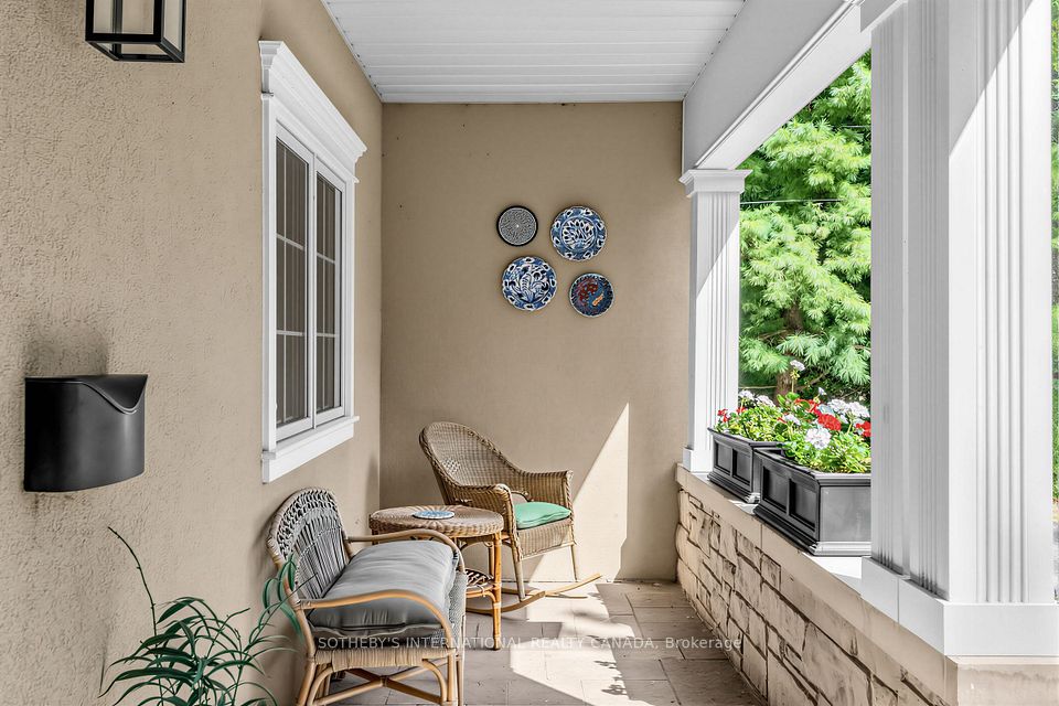 407 Cairncroft Road, Oakville, ON L6J 4M8 6