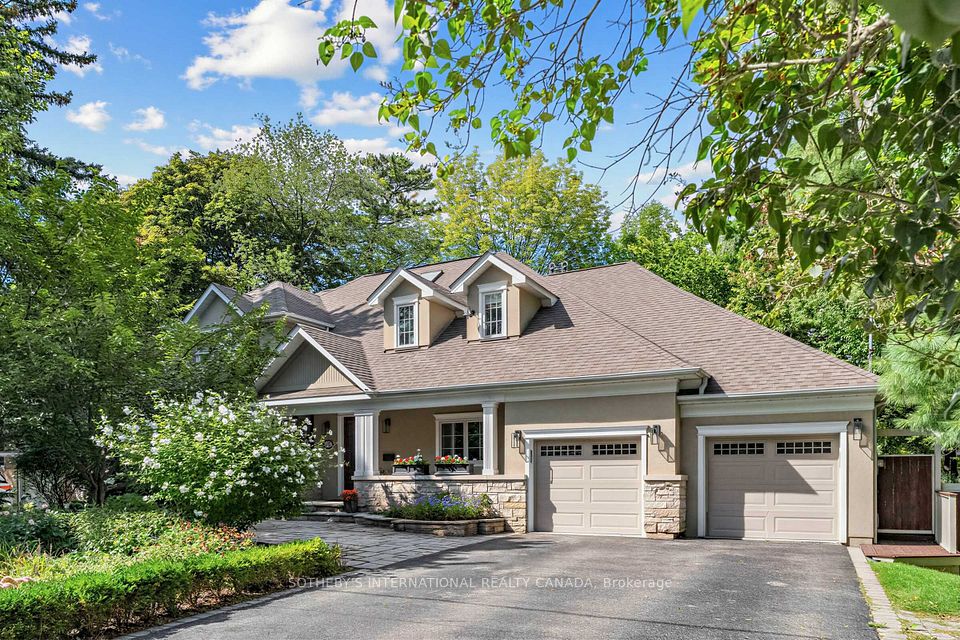 Detached at 407 Cairncroft Road, Oakville, ON L6J 4M8
