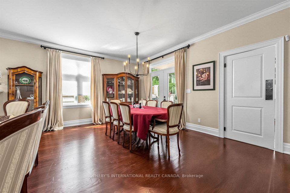 407 Cairncroft Road, Oakville, ON L6J 4M8 20