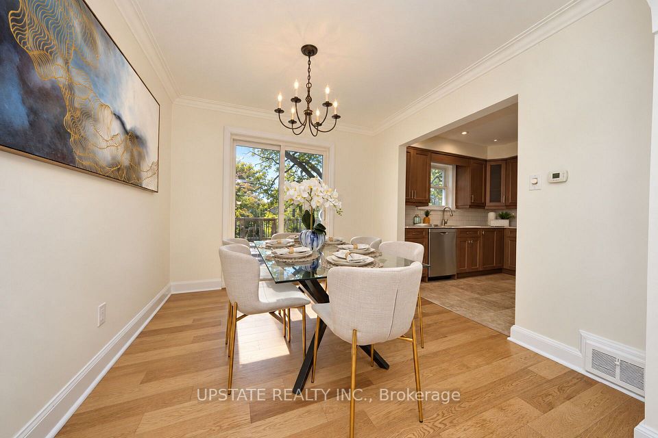9 Elderidge Avenue, Toronto, ON M8Y 2C4 13