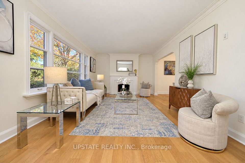 9 Elderidge Avenue, Toronto, ON M8Y 2C4 6