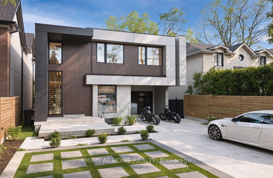 Detached at 4675 Dundas Street W, Toronto, ON M9A 1A4