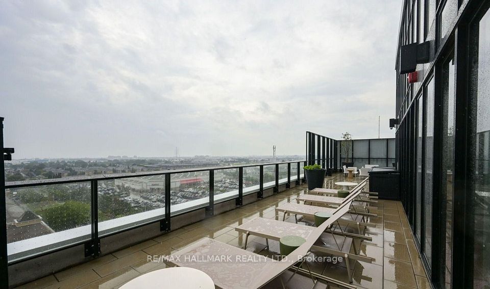 799 The Queensway 809, Toronto, ON M8Z 0H3 20