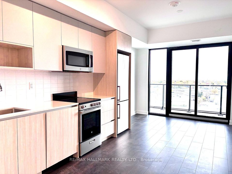799 The Queensway 809, Toronto, ON M8Z 0H3 4