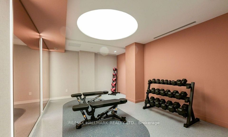 799 The Queensway 809, Toronto, ON M8Z 0H3 14