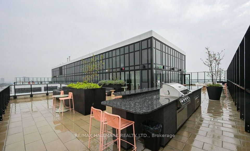 799 The Queensway 809, Toronto, ON M8Z 0H3 17