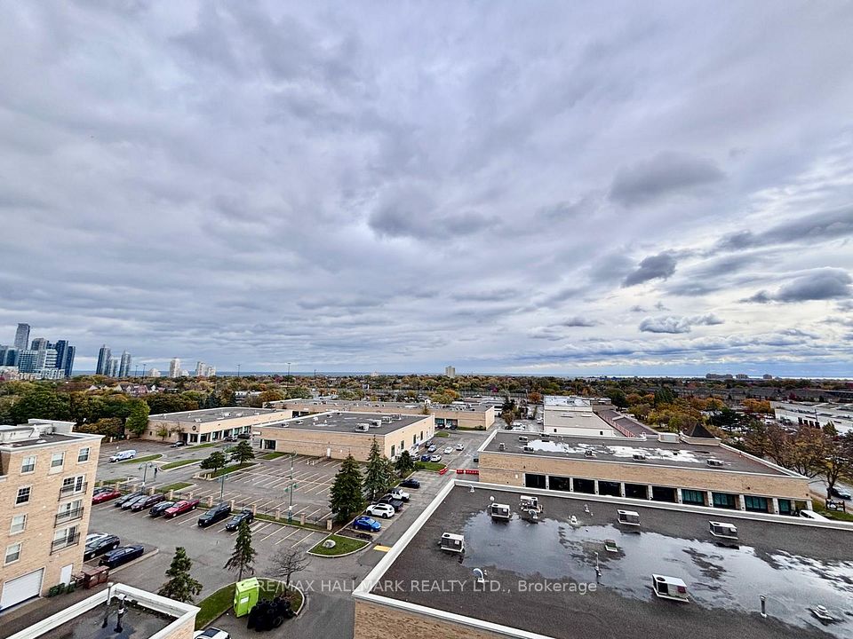 799 The Queensway 809, Toronto, ON M8Z 0H3 12