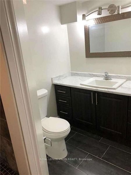 110 Turquoise Crescent Lower, Brampton, ON L6P 2R3 7