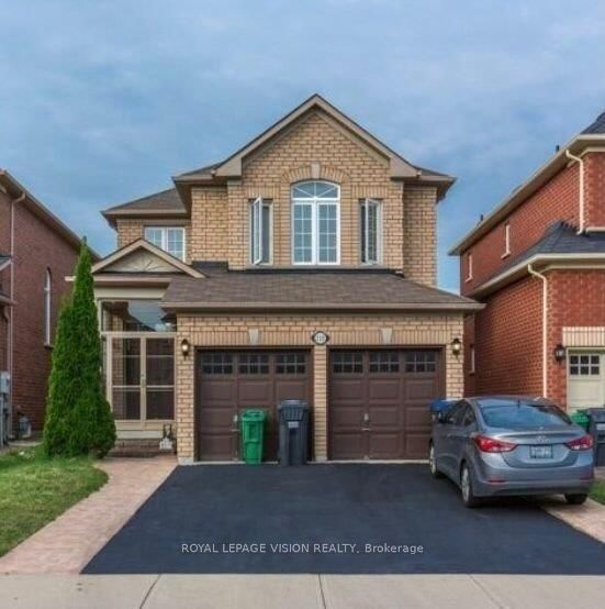 Detached at 110 Turquoise Crescent Lower, Brampton, ON L6P 2R3