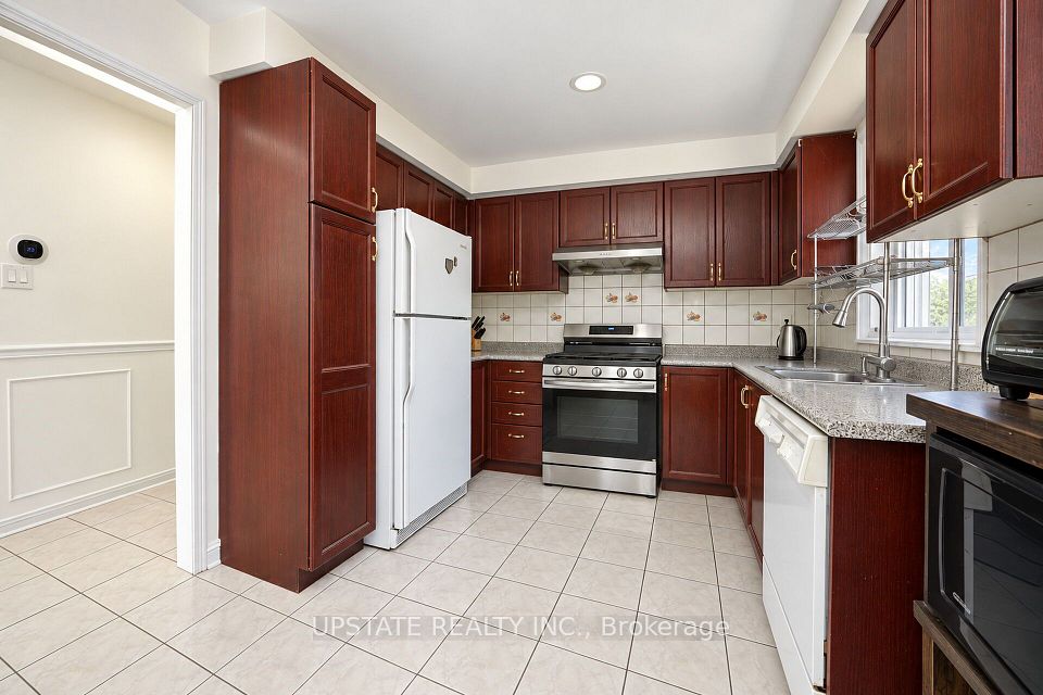 28 Braemore Road, Brampton, ON L6X 1E5 10