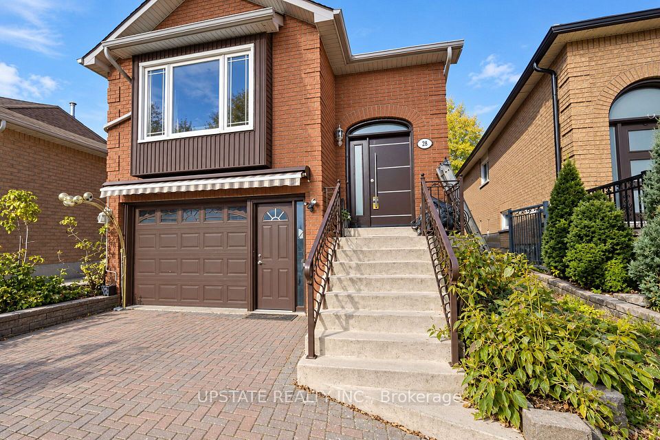 Detached at 28 Braemore Road, Brampton, ON L6X 1E5