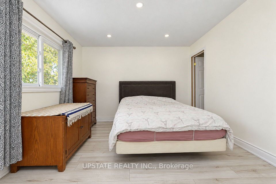 28 Braemore Road, Brampton, ON L6X 1E5 17