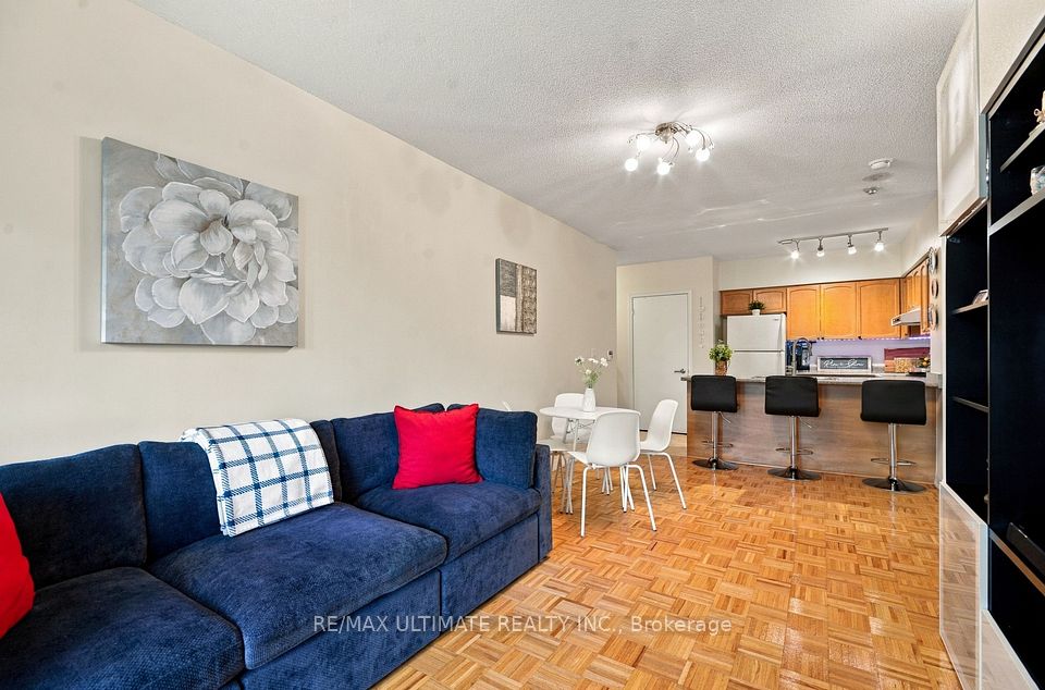 38 Fontenay Court 501, Toronto, ON M9A 5H5 8