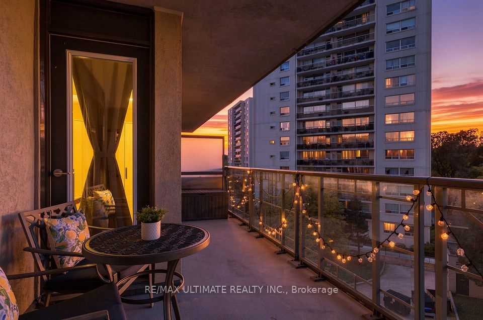 38 Fontenay Court 501, Toronto, ON M9A 5H5 21