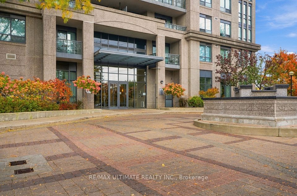 38 Fontenay Court 501, Toronto, ON M9A 5H5 2