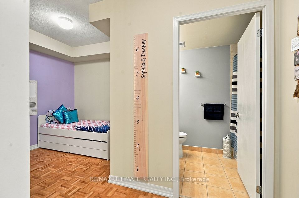 38 Fontenay Court 501, Toronto, ON M9A 5H5 17