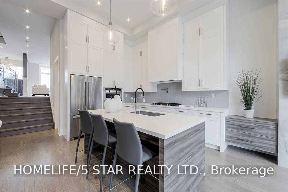 57 Ninth Street, Toronto, ON M8V 3E2 13