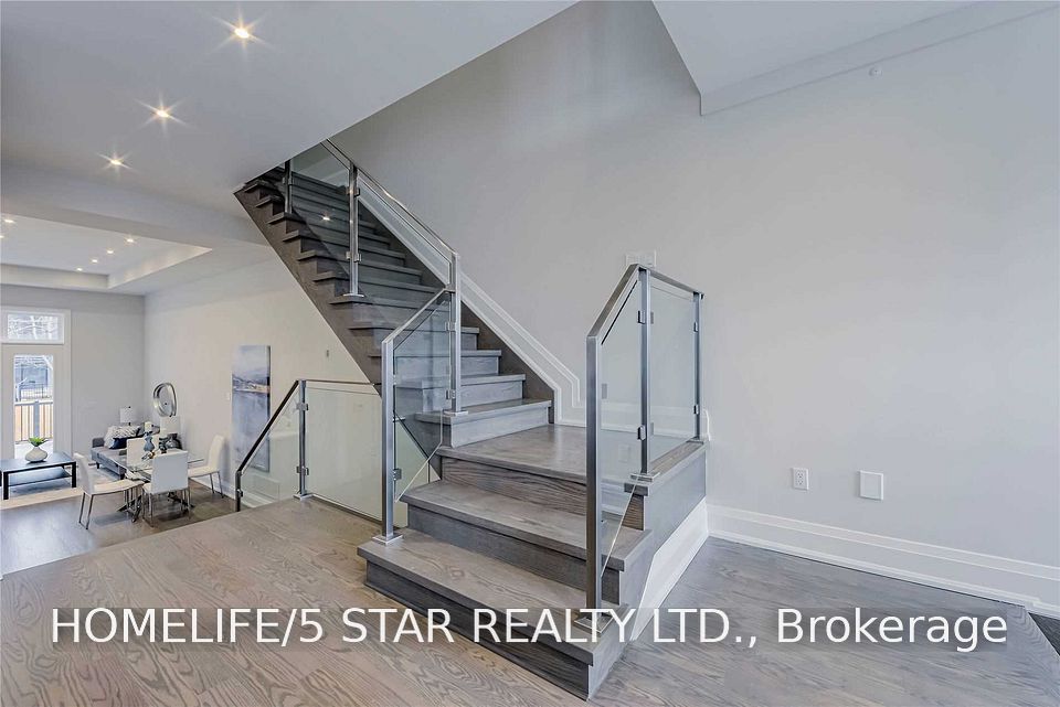 57 Ninth Street, Toronto, ON M8V 3E2 9