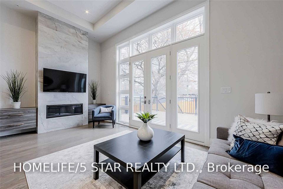 57 Ninth Street, Toronto, ON M8V 3E2 14